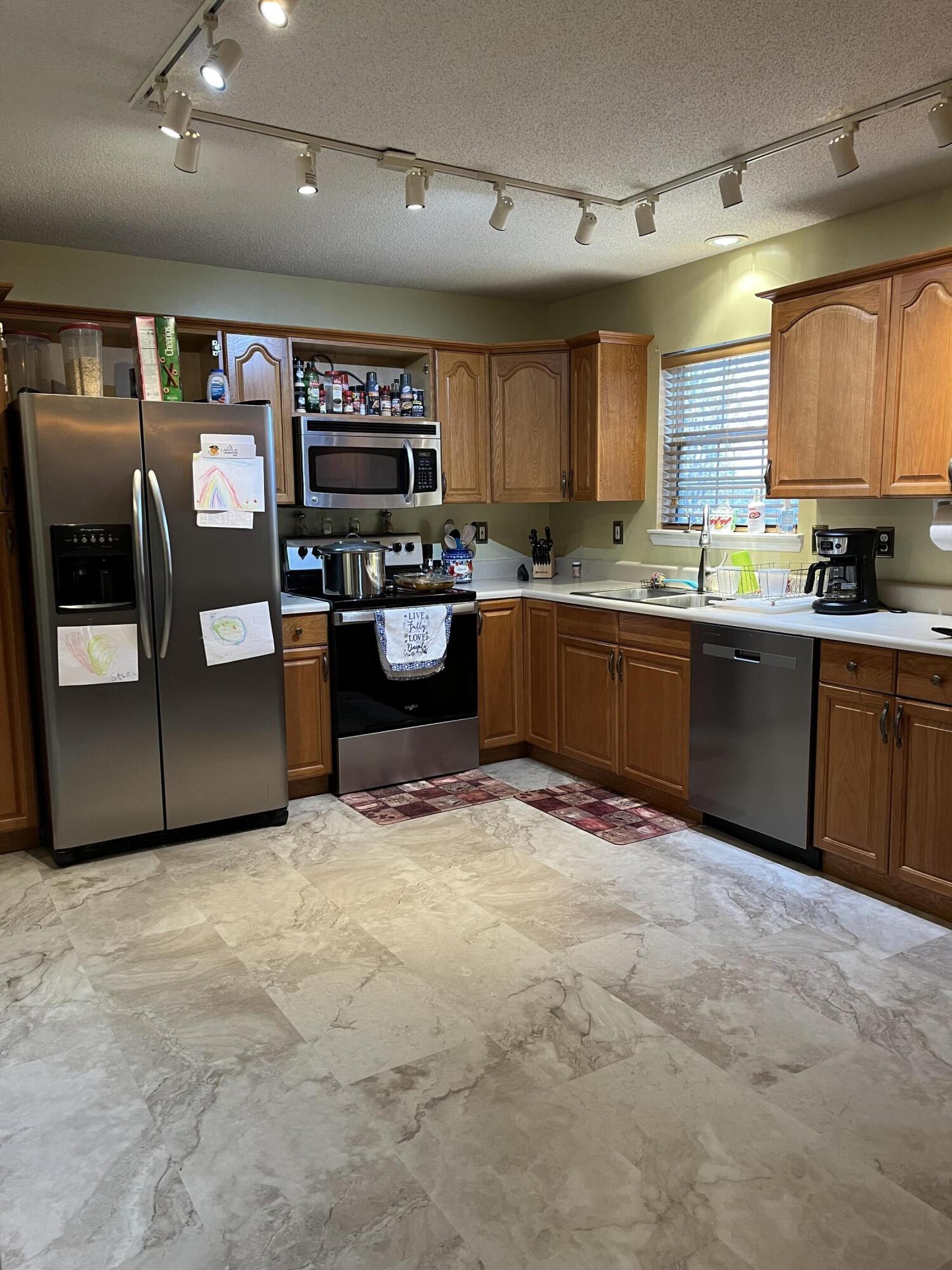 1540 Post Oak Road Ringgold, GA 30736 - Photo 46 of 50 New stainless appliances and flooring