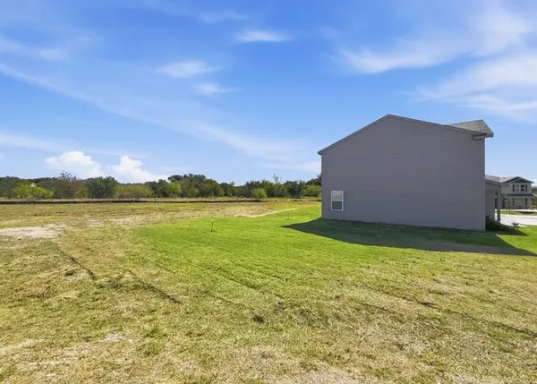 $2,200 | 501 Sycamore Court, Granbury, TX 76048