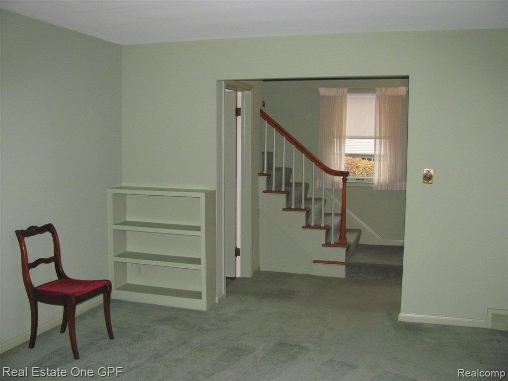 67 Cambridge Road Grosse Pointe, MI 48236 - Photo 8 of 23 IMG_1432.JPG