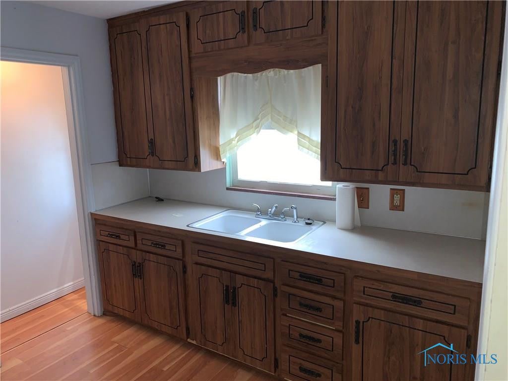607 Southover Road Toledo, OH 43612 - Photo 3 of 20 Gallery Image 3