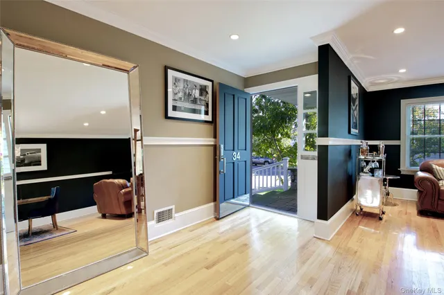 a view of a living room