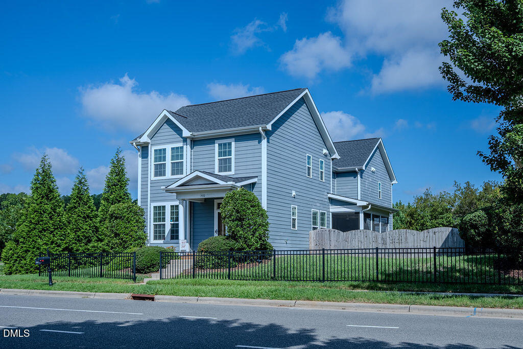 1432 Palace Garden Way Raleigh, NC 27603 - Photo 7 of 36 DSC00678-HDR-2