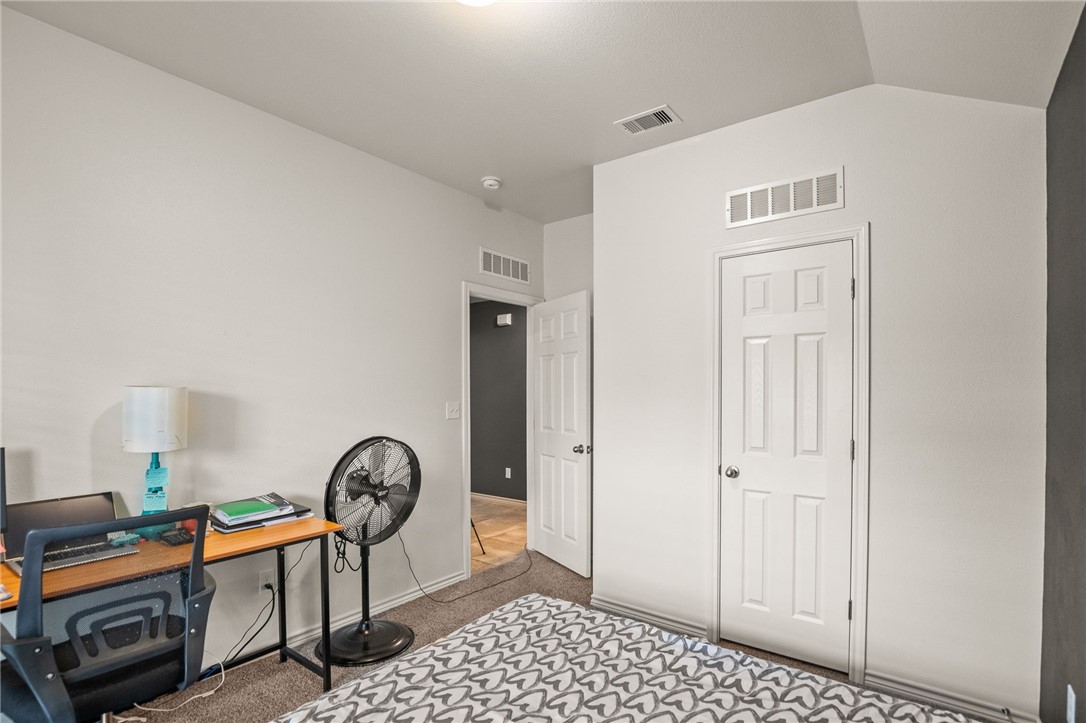 6718 Breeann Street Corpus Christi, TX 78413 - Photo 19 of 22 a view of a livingroom with furniture