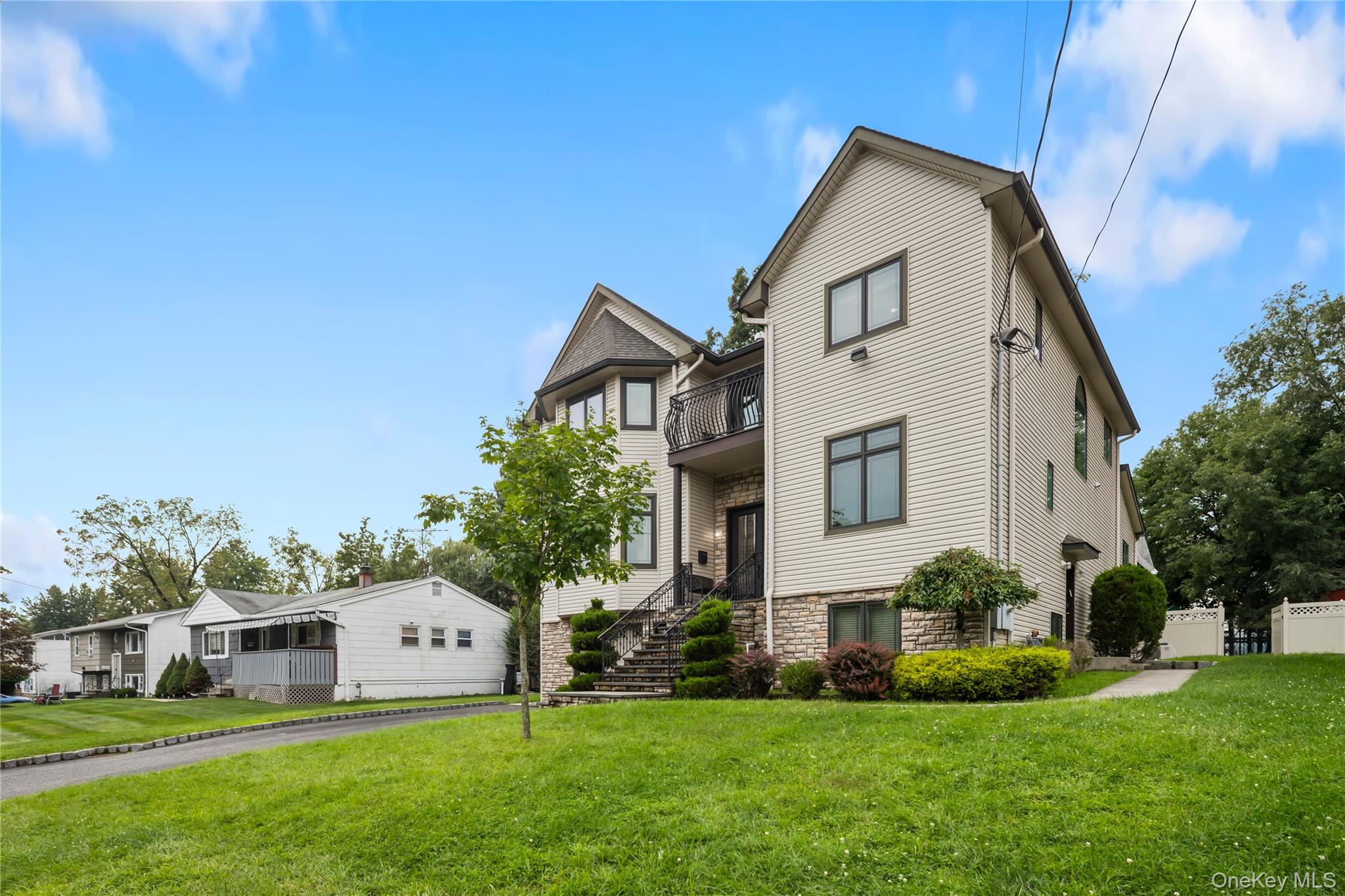 33 Morris Road Spring Valley, NY 10977 - Photo 3 of 45 Gallery Image 3