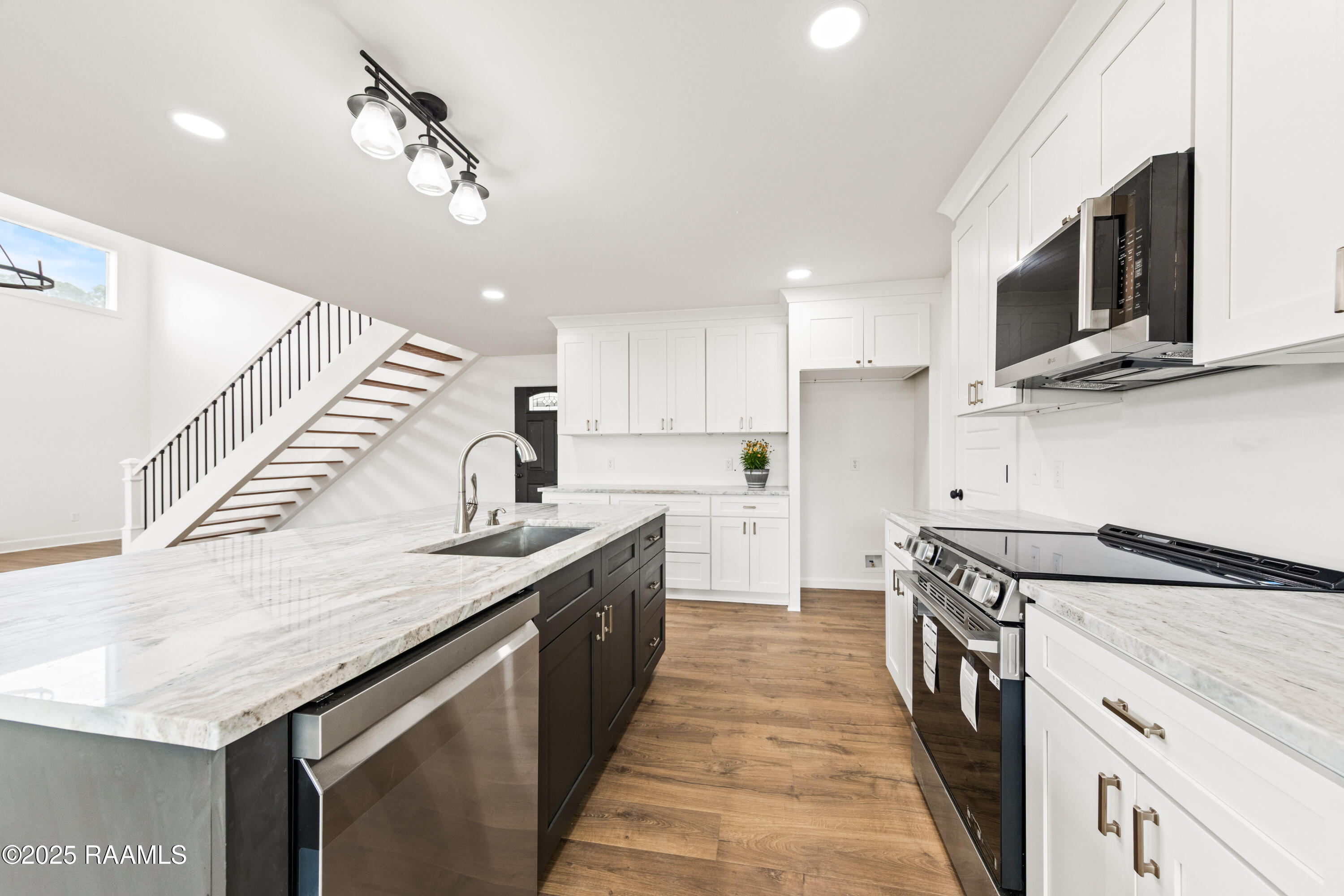 1100 F Vieux Jacquet Road Broussard, LA 70518 - Photo 14 of 51 Kitchen