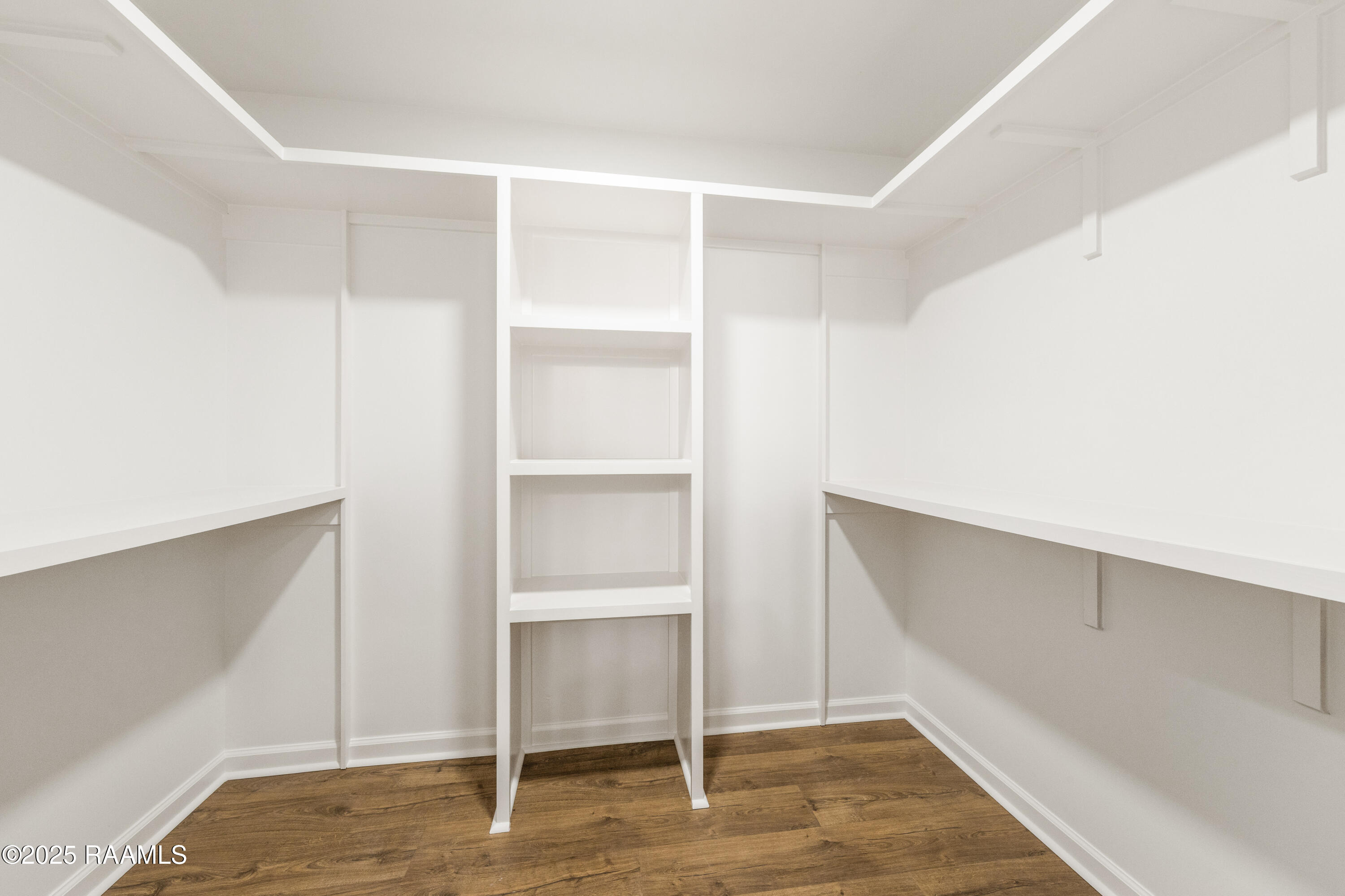 1100 F Vieux Jacquet Road Broussard, LA 70518 - Photo 25 of 51 Primary Closet