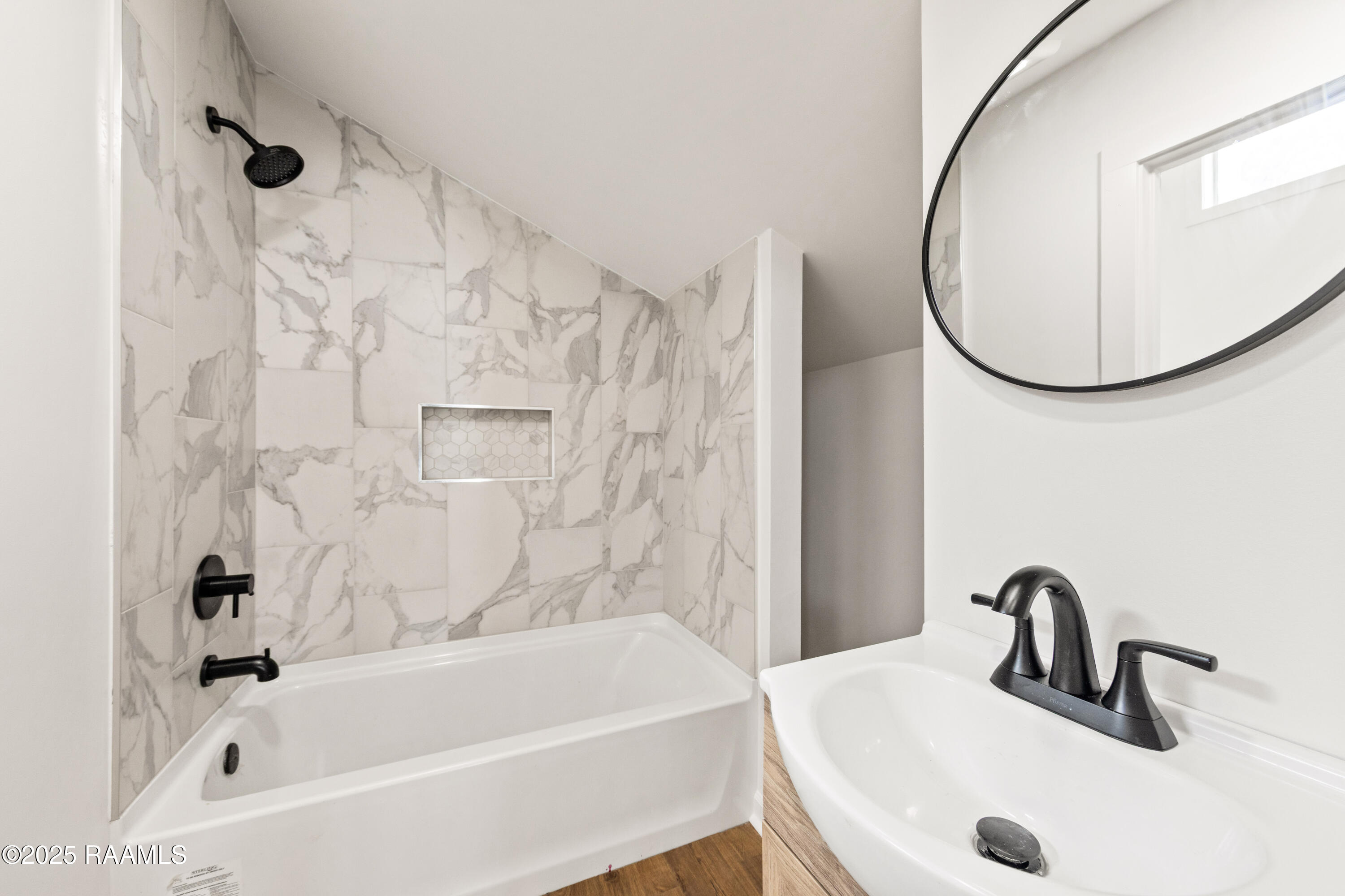 1100 F Vieux Jacquet Road Broussard, LA 70518 - Photo 38 of 51 Guest Bathroom 3