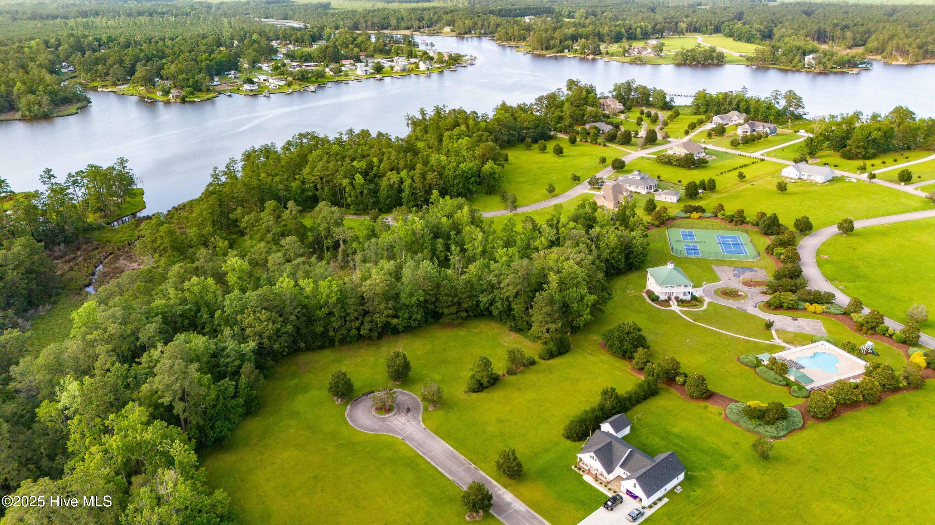 330 Southern Way Arapahoe, NC 28510 - Photo 4 of 16 004_Aerial