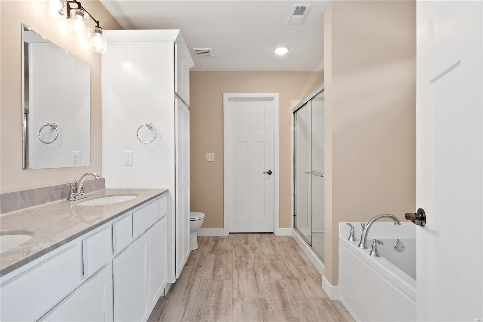 230 Fieldspring Court O'Fallon, IL 62269 - Photo 17 of 28 Gallery Image 17