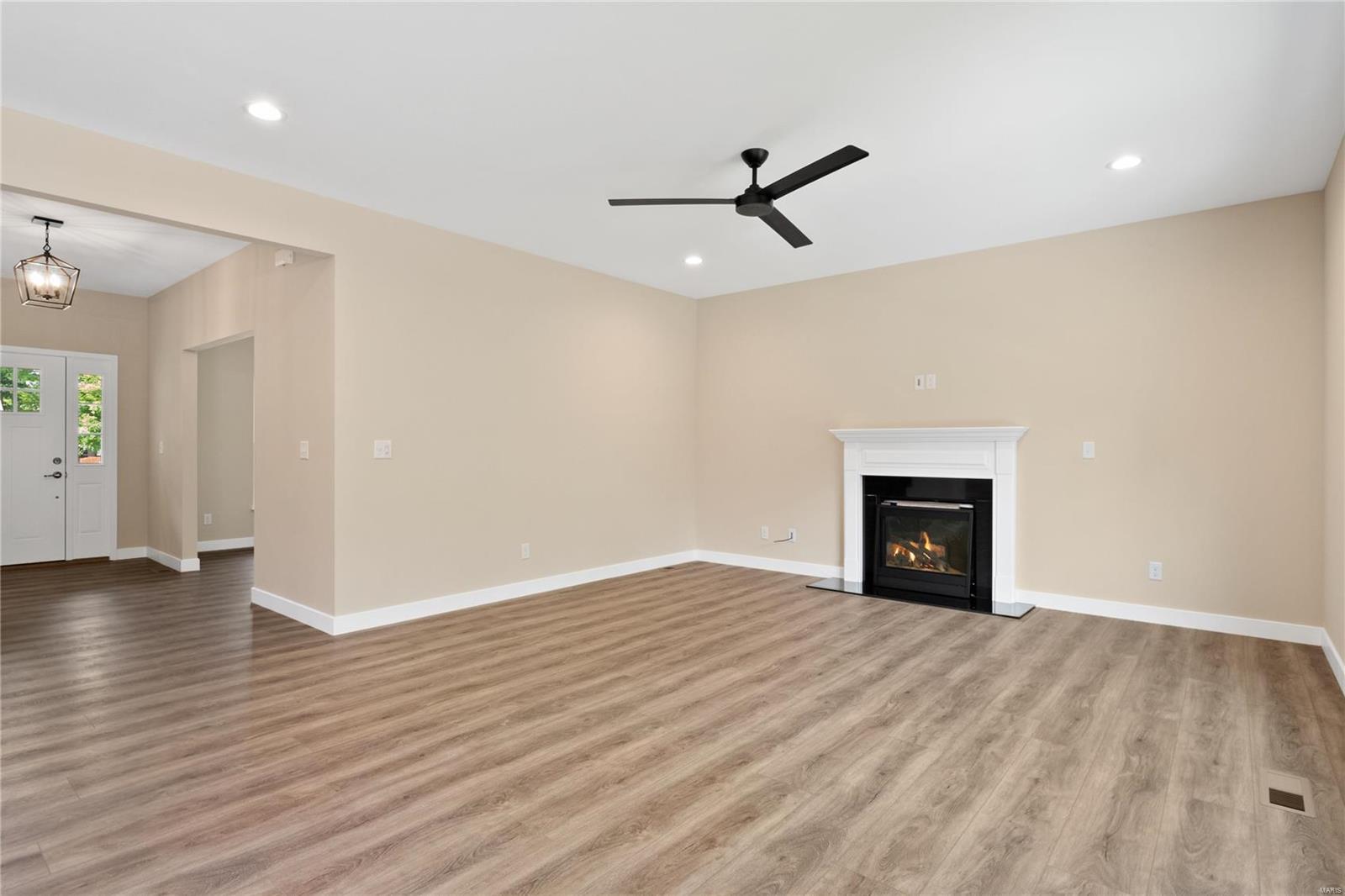 230 Fieldspring Court O'Fallon, IL 62269 - Photo 7 of 28 Gallery Image 7