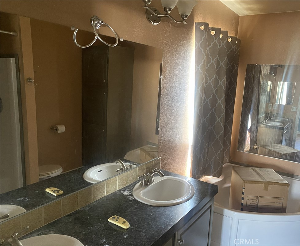 1155 South Riverside Avenue, Unit 76 Rialto, CA 92376 - Photo 12 of 16 Gallery Image 12
