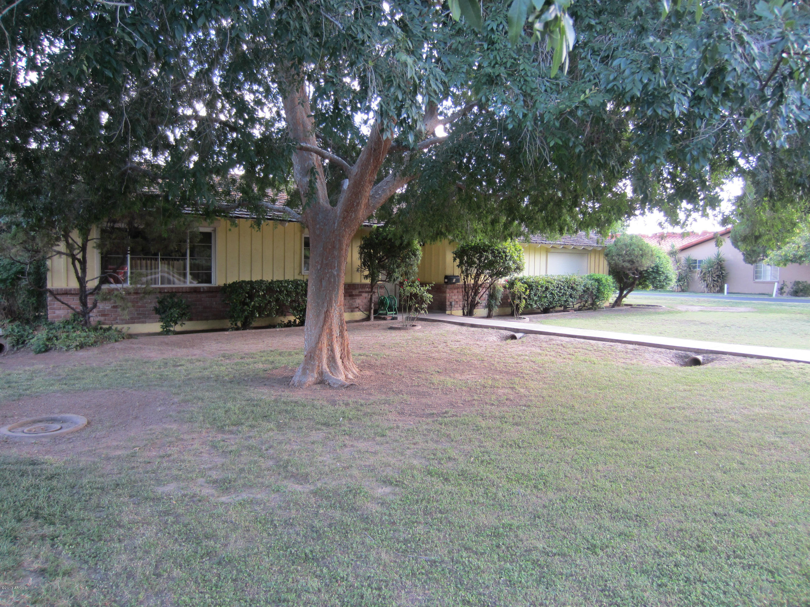 301 E lamar 018