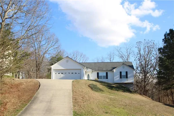 $2,100 | 3755 Fern Creek Drive, Flowery Branch, GA 30542