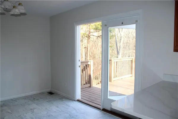 $2,100 | 3755 Fern Creek Drive, Flowery Branch, GA 30542