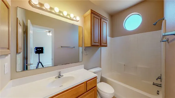 $2,400 | 305 Holleman Drive, Unit 1306, College Station, TX 77840