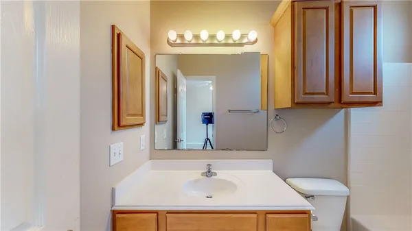 $2,400 | 305 Holleman Drive, Unit 1306, College Station, TX 77840