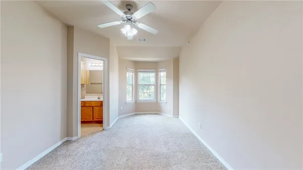 $2,400 | 305 Holleman Drive, Unit 1306, College Station, TX 77840