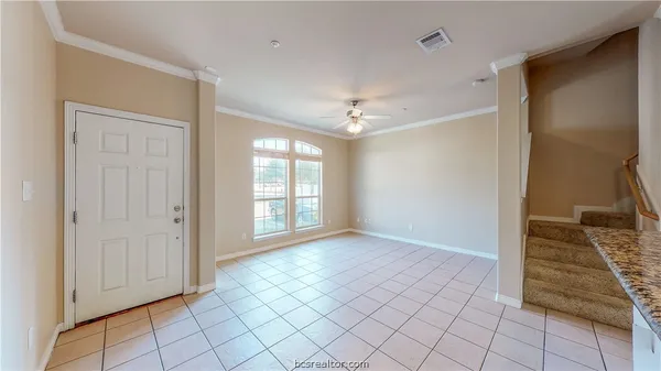 $2,400 | 305 Holleman Drive, Unit 1306, College Station, TX 77840