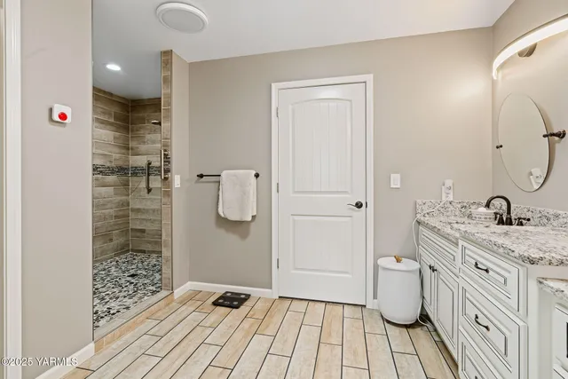 $450,000 | 2005 Jennifer Drive, Granger, WA 98932