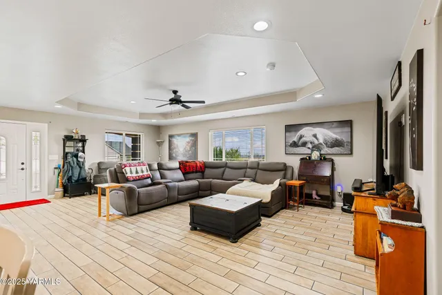 $450,000 | 2005 Jennifer Drive, Granger, WA 98932