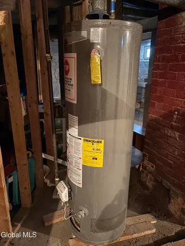 $75,000 | 219 Broadway, Fort Edward, NY 12828