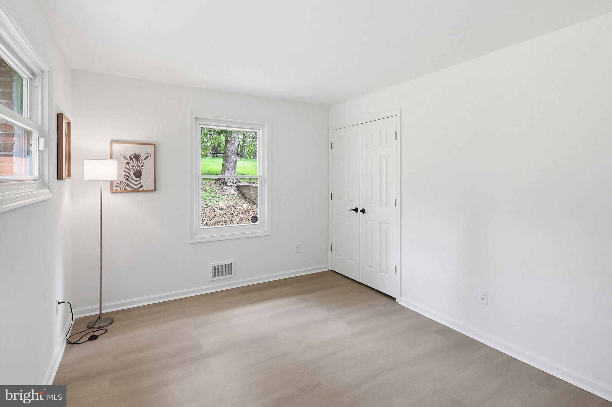 6702 Whitegate Road Clarksville, MD 21029 - Photo 23 of 52 Bright and airy versatile space.