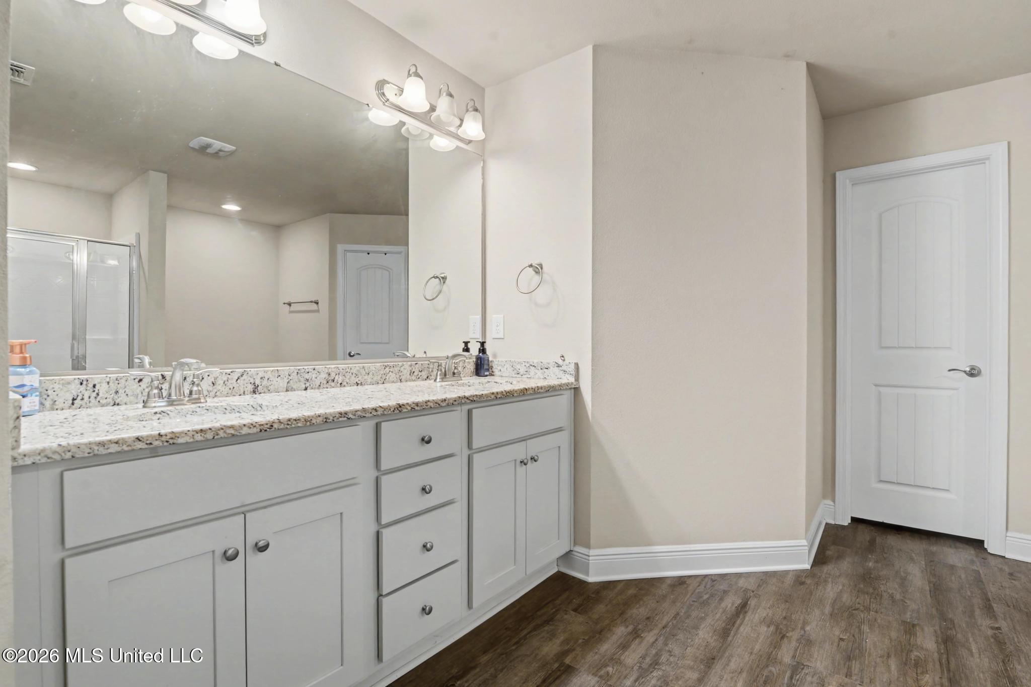 6245 Roxanne Way Biloxi, MS 39532 - Photo 14 of 34 014