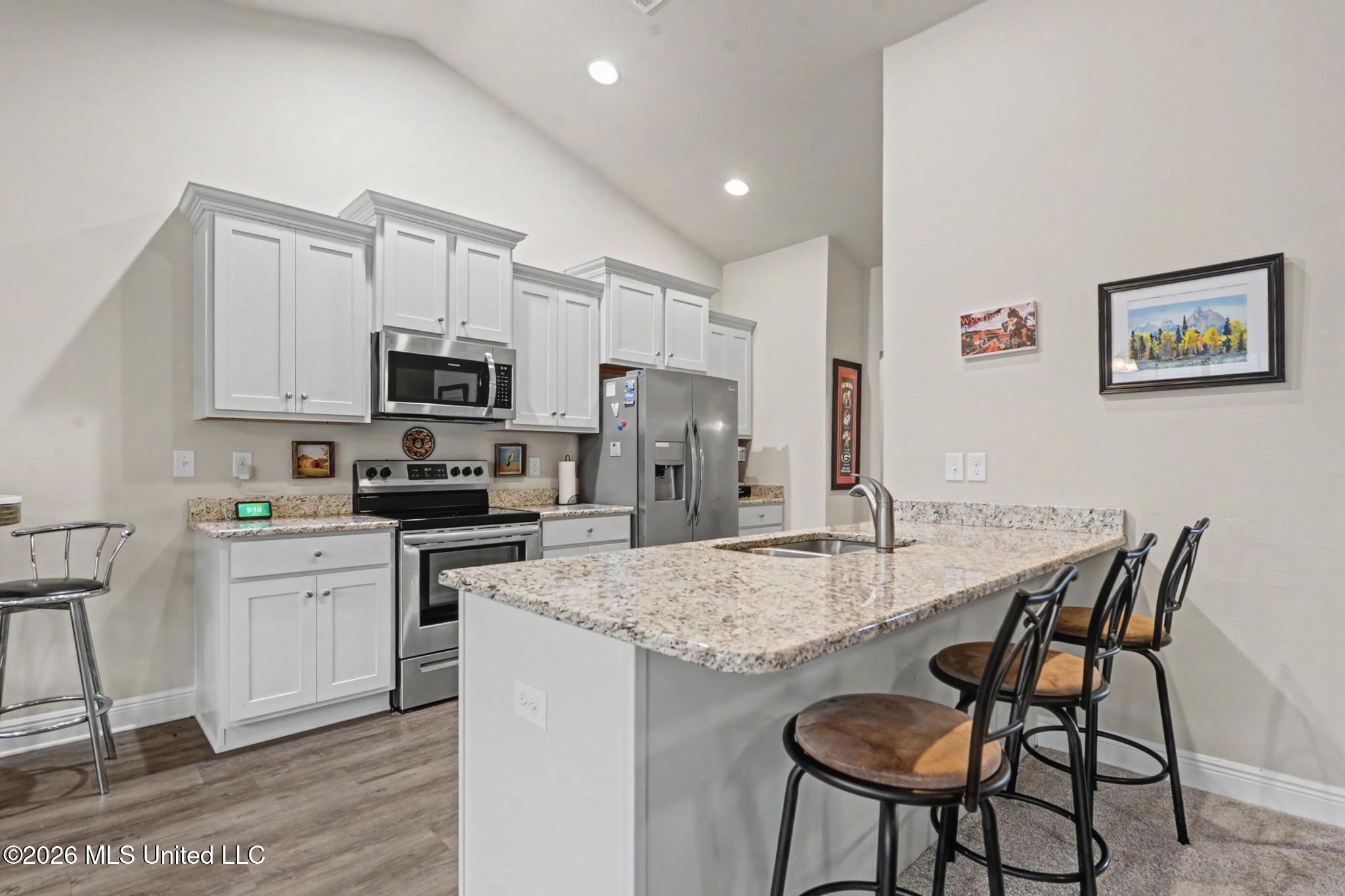 6245 Roxanne Way Biloxi, MS 39532 - Photo 7 of 34 007