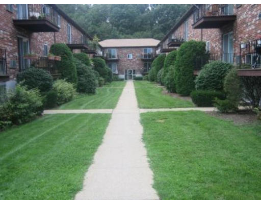 39-3 Westgate Road, Unit 393 Boston, MA 02467 - Photo 1 of 7