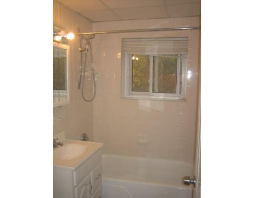 39-3 Westgate Road, Unit 393 Boston, MA 02467 - Photo 6 of 7
