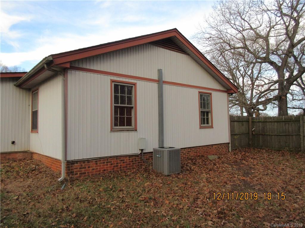 726 Witmore Road Wingate, NC 28174 - Photo 2 of 20 Gallery Image 2