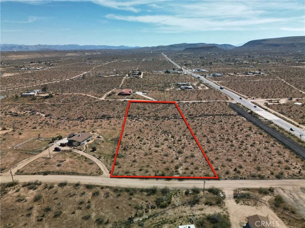 111 Perris Landers, CA 92285 - Photo 7 of 22 a view of a city