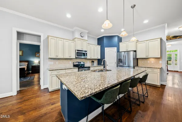 $799,900 | 3010 Brighton Bluff Drive, Apex, NC 27539