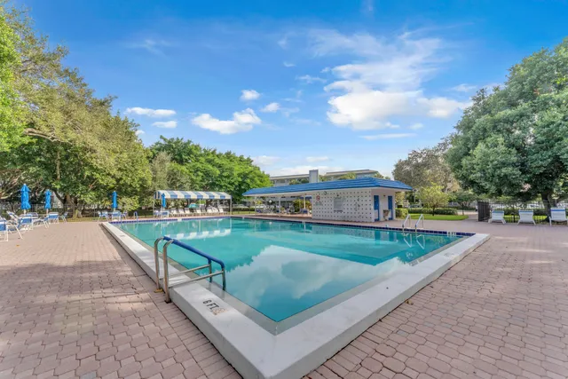 $217,500 | 3003 Portofino Isle, Unit K1, Coconut Creek, FL 33066