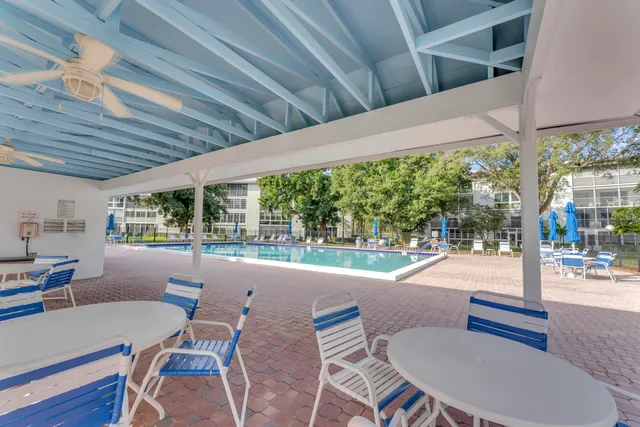 $217,500 | 3003 Portofino Isle, Unit K1, Coconut Creek, FL 33066