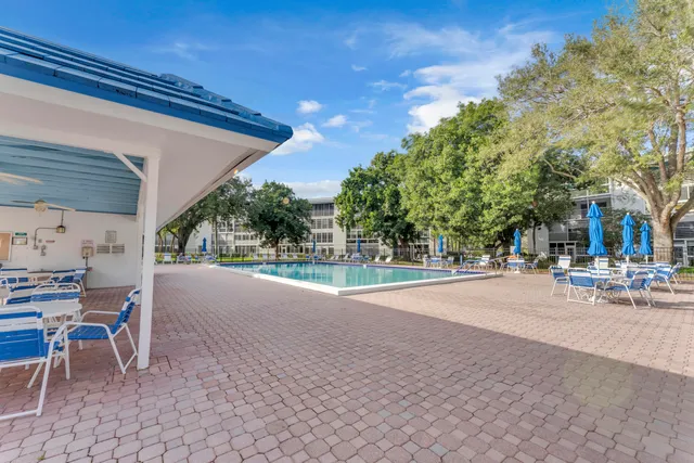 $217,500 | 3003 Portofino Isle, Unit K1, Coconut Creek, FL 33066