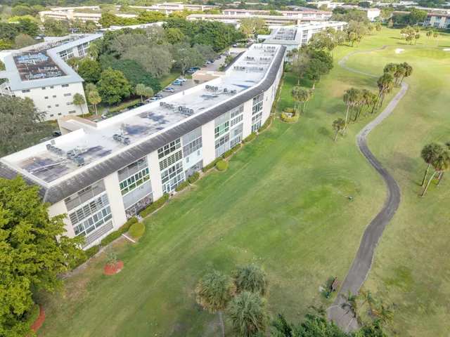 $217,500 | 3003 Portofino Isle, Unit K1, Coconut Creek, FL 33066