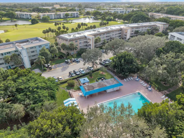 $217,500 | 3003 Portofino Isle, Unit K1, Coconut Creek, FL 33066