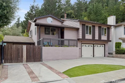$1,395,000 | 1 Cape Breton Court, Pacifica, CA 94044