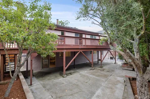 $1,395,000 | 1 Cape Breton Court, Pacifica, CA 94044