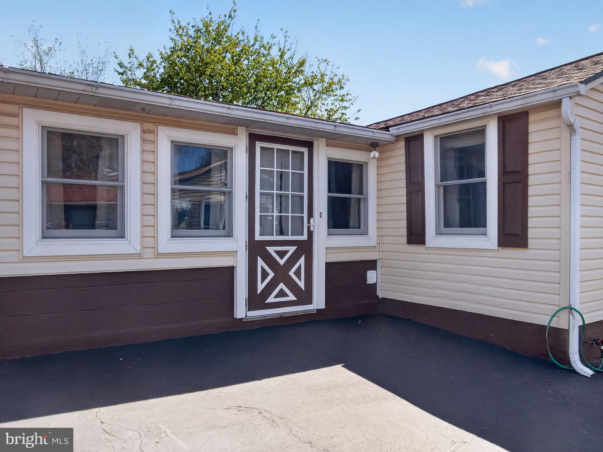 8275 Mertztown Road Alburtis, PA 18011 - Photo 6 of 53