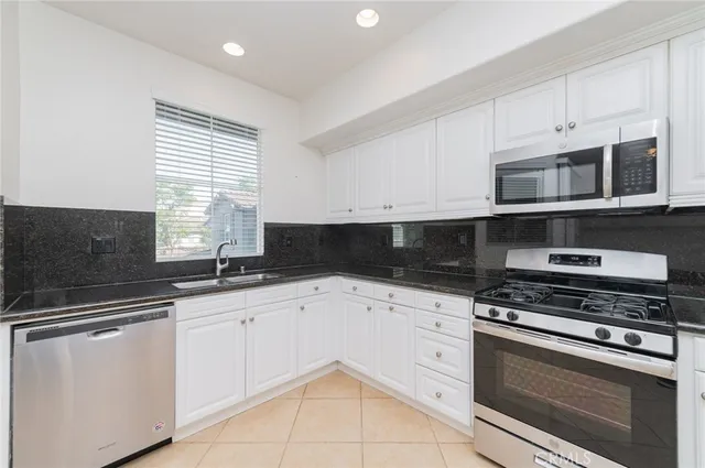 $4,300 | 131 Stepping Stone, Irvine, CA 92603
