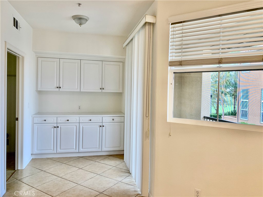 131 Stepping Stone Irvine, CA 92603 - Photo 4 of 24