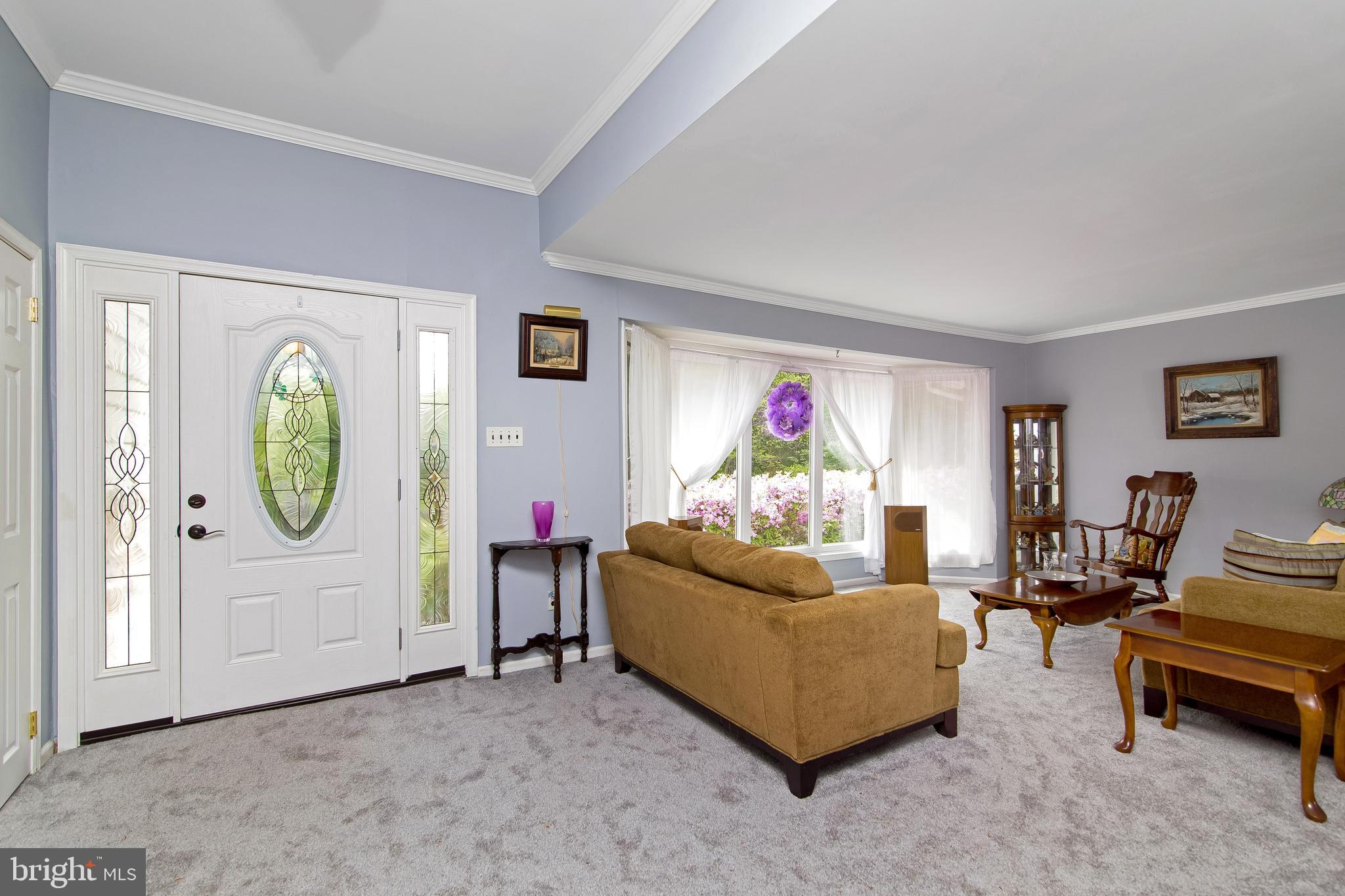 1089 Old Ford Road Huntingdon Valley, PA 19006 - Photo 3 of 37