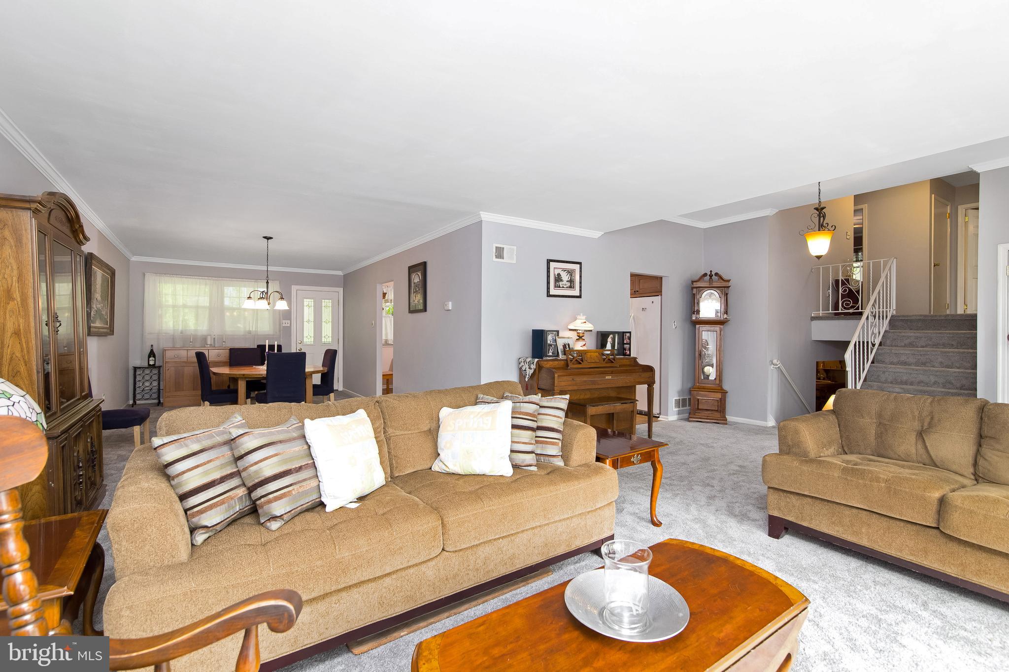 1089 Old Ford Road Huntingdon Valley, PA 19006 - Photo 6 of 37