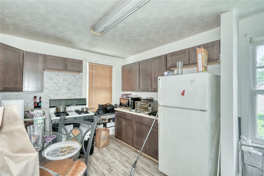 126 Wellington Avenue Rochester, NY 14611 - Photo 11 of 39