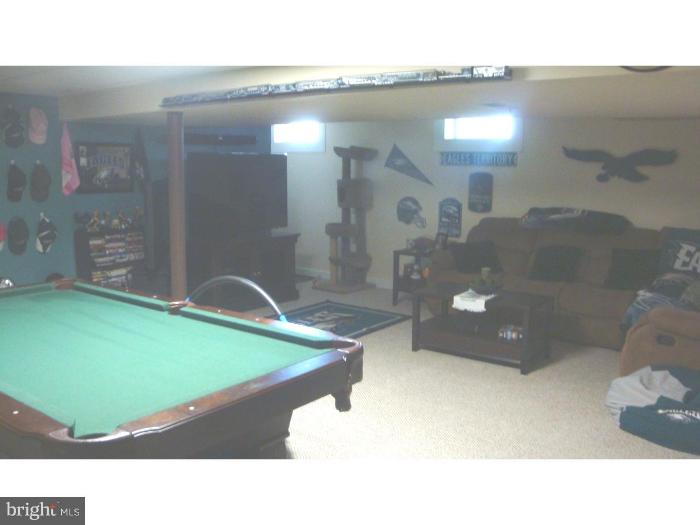 2492 Lenola Road Cinnaminson, NJ 08077 - Photo 20 of 25 Family Room