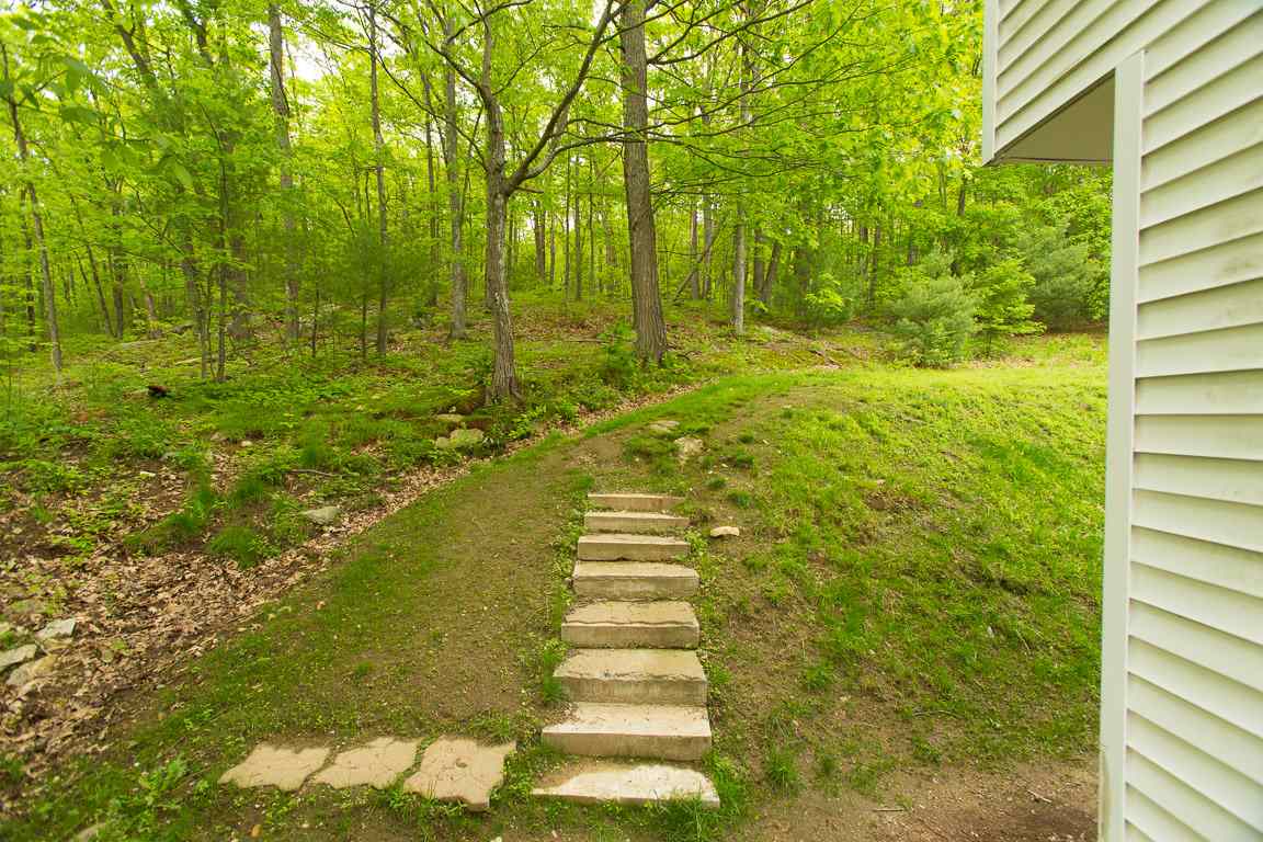 54 B Noyes Road Londonderry, NH 03053 - Photo 17 of 18