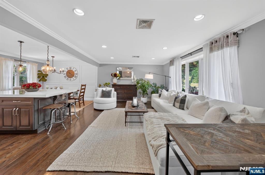 120 President Road Washington Township, NJ 07676 - Photo 6 of 45