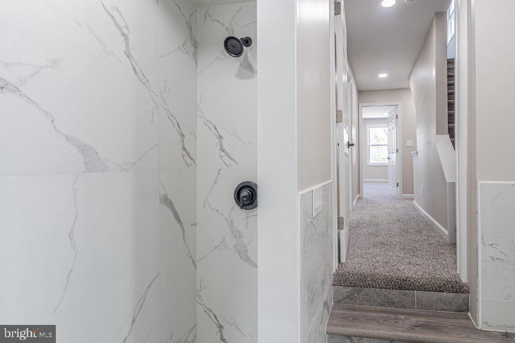 108 Rancocas Road Mount Holly, NJ 08060 - Photo 22 of 28 2nd floor full bathroom